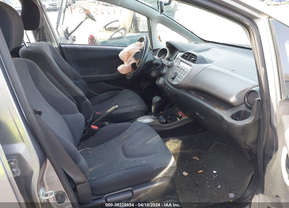 2010 HONDA FIT SPORT VIN: JHMGE8H43AC036446