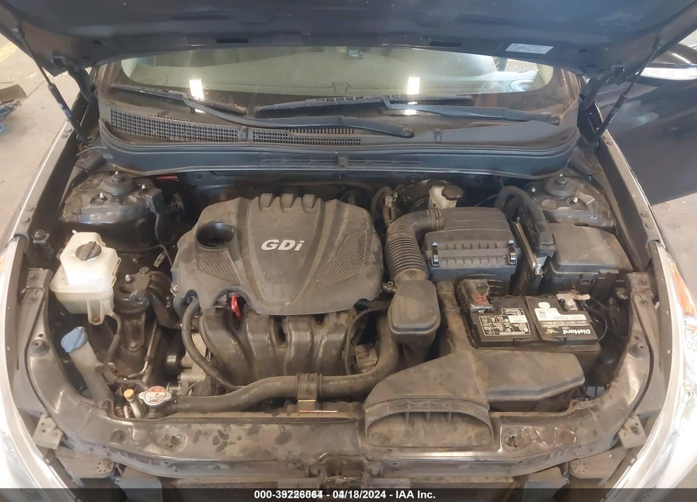 2014 HYUNDAI SONATA GLS VIN: 5NPEB4AC1EH876179