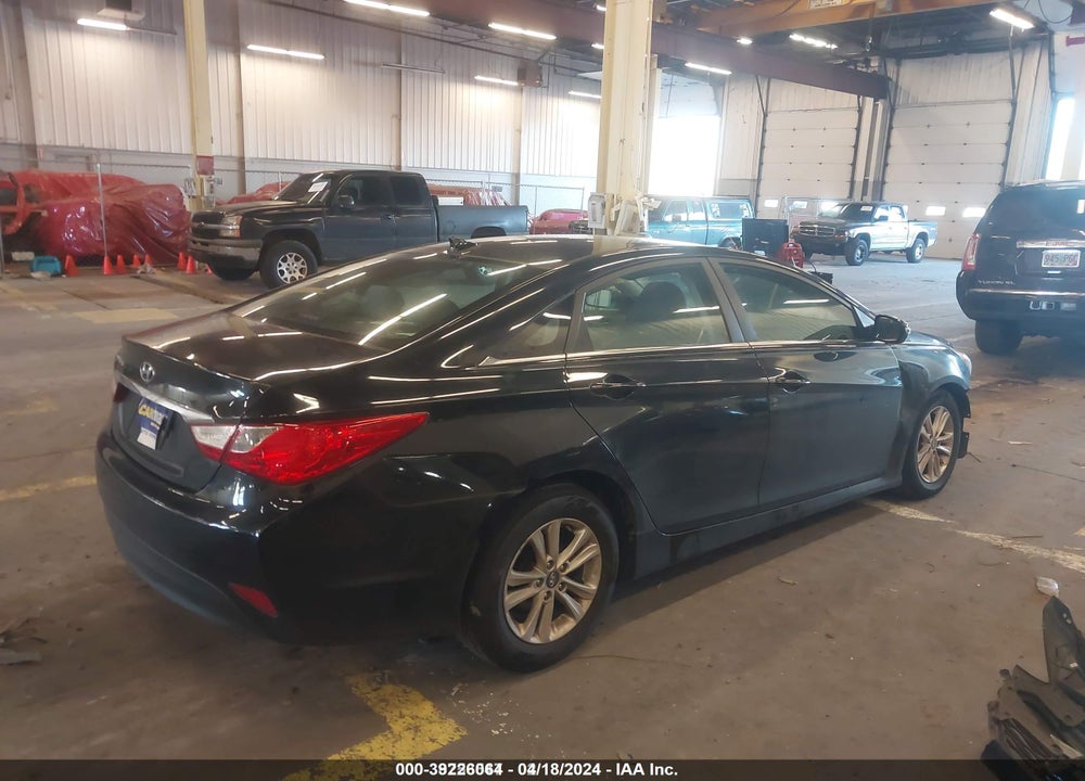 2014 HYUNDAI SONATA GLS VIN: 5NPEB4AC1EH876179