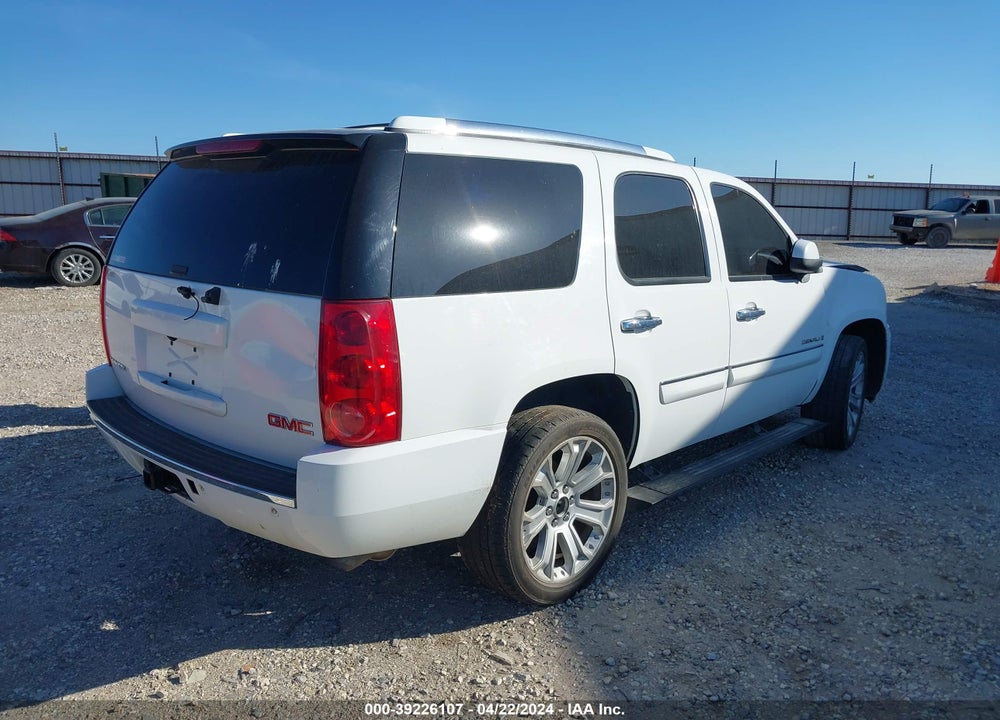 2008 GMC YUKON DENALI VIN: 1GKFK63878J149878