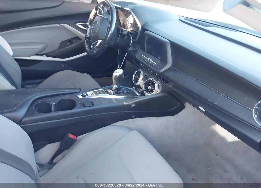 2018 CHEVROLET CAMARO 1LT VIN: 1G1FB1RX1J0175703