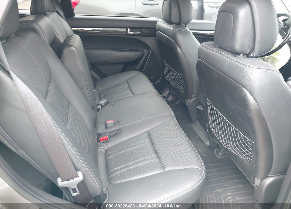 2013 KIA SORENTO SX VIN: 5XYKW4A27DG369887