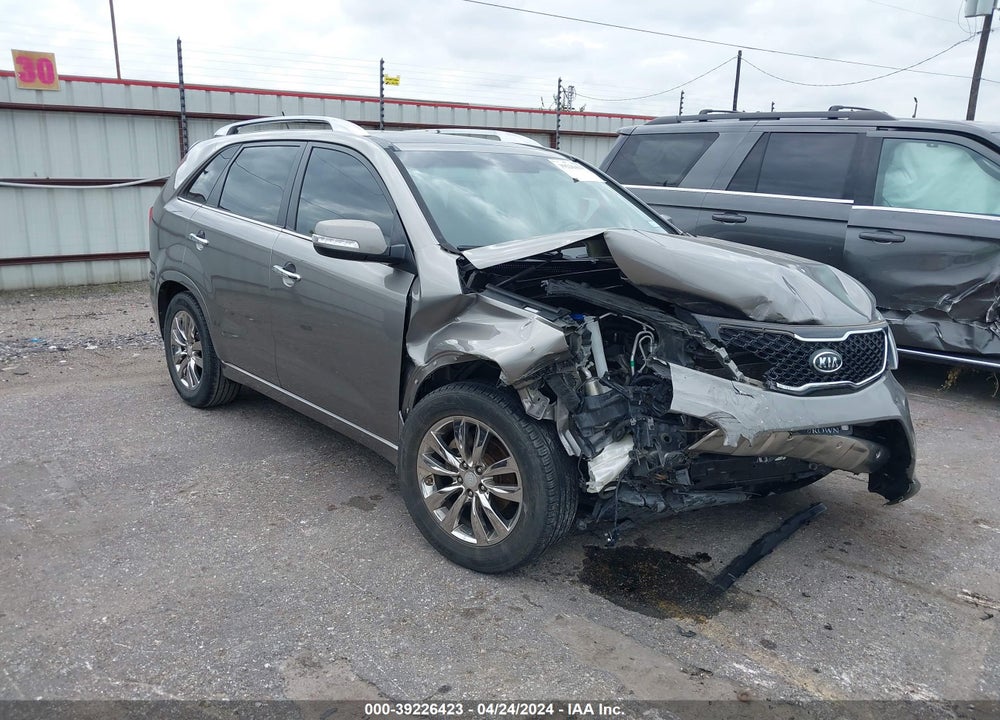 2013 KIA SORENTO SX VIN: 5XYKW4A27DG369887