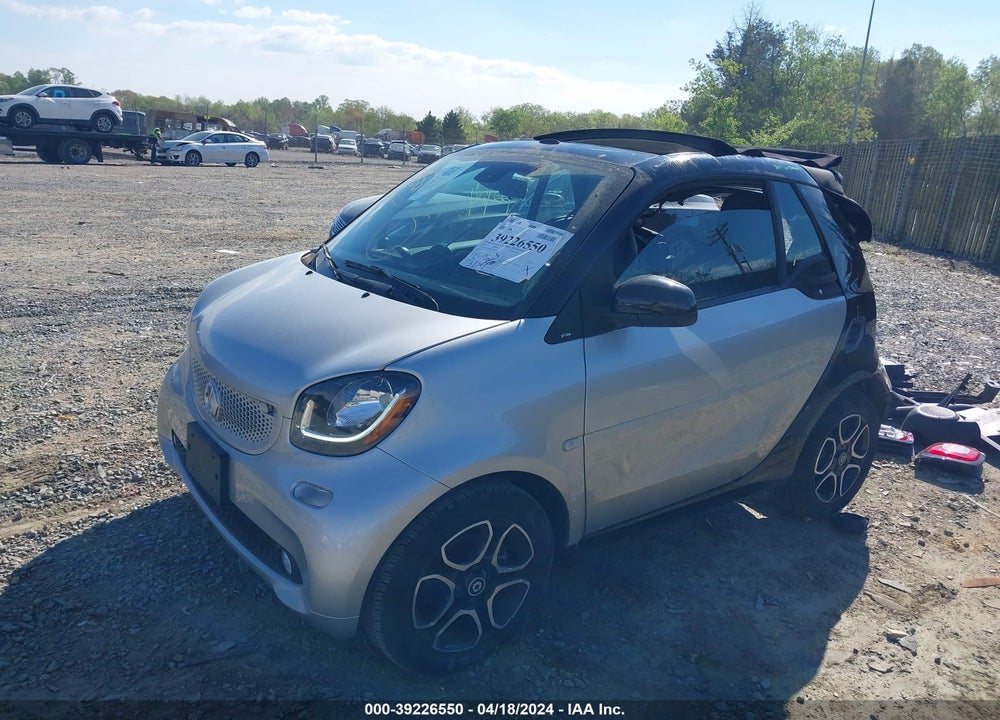 2017 SMART FORTWO PASSION/PRIME/PROXY VIN: WMEFK5DA6HK168943