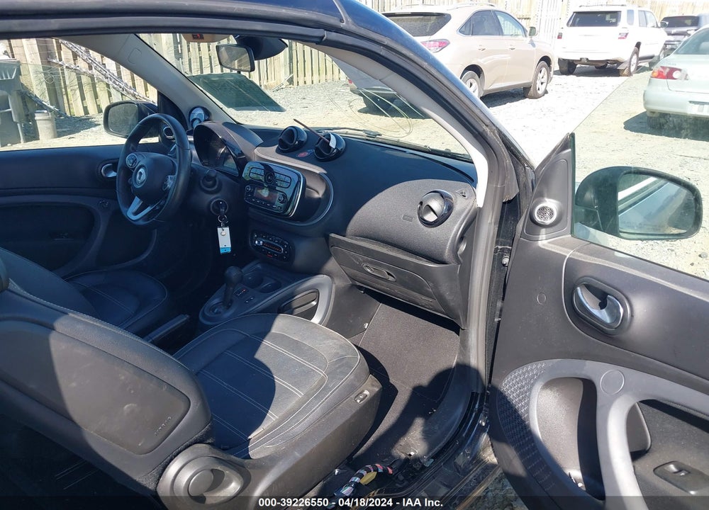 2017 SMART FORTWO PASSION/PRIME/PROXY VIN: WMEFK5DA6HK168943