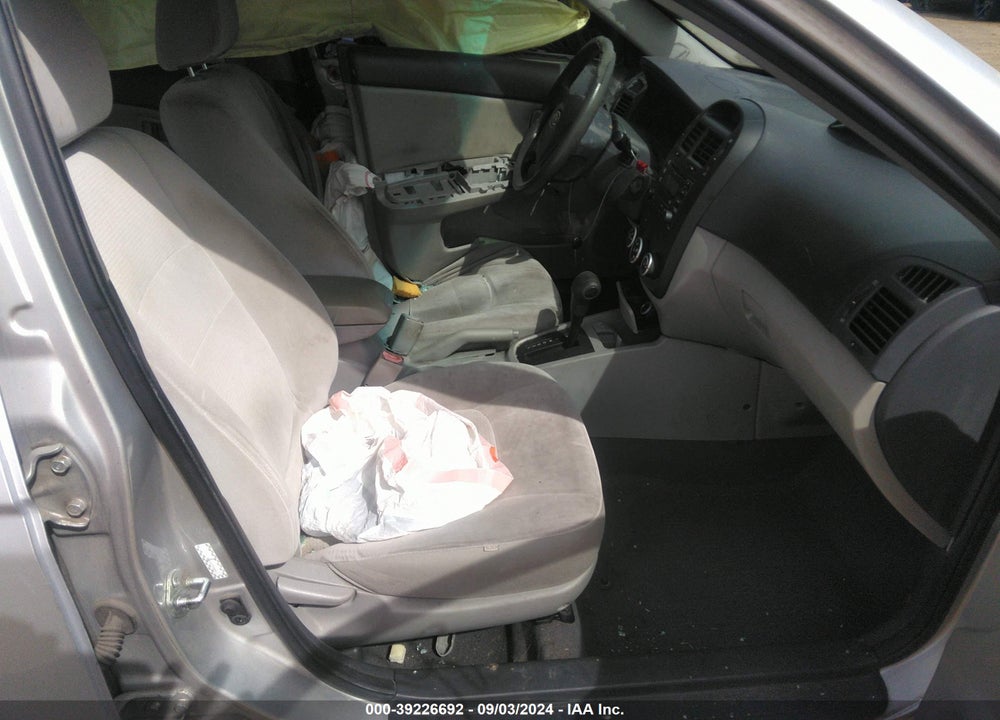 2009 KIA SPECTRA LX VIN: KNAFE221595635077