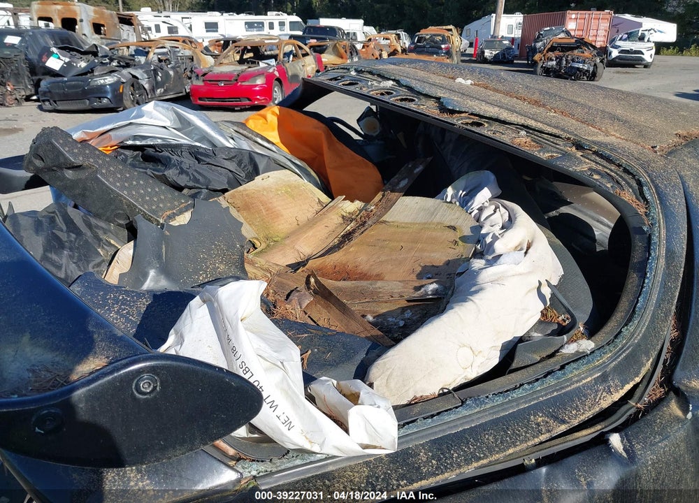 1994 MAZDA MX-3 VIN: JM1EC4358R0304637