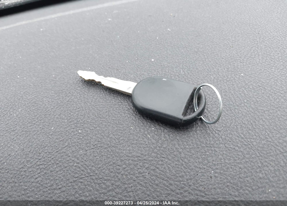 2006 FORD FOCUS ZX4 VIN: 1FAHP34N16W119192
