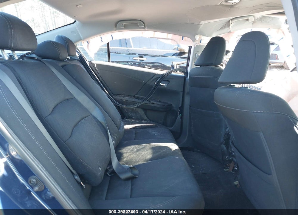 2015 HONDA ACCORD VIN: 1HGCR2F50FA273378