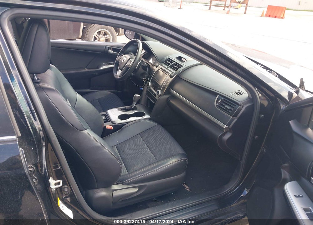 2014 TOYOTA CAMRY SE VIN: 4T1BF1FK2EU740599