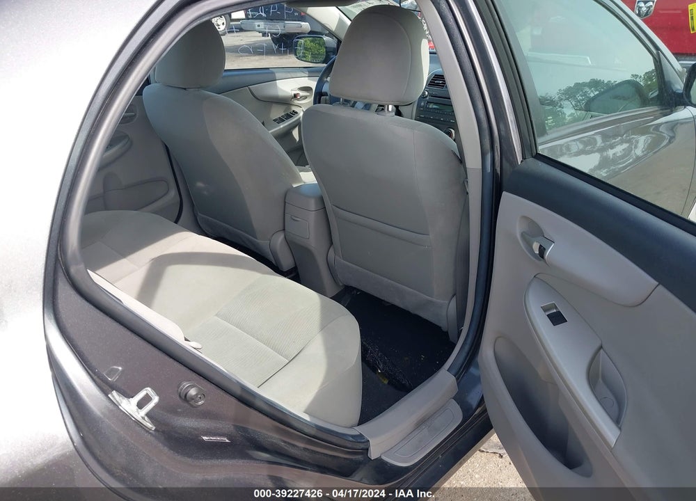 2011 TOYOTA COROLLA LE VIN: 2T1BU4EE9BC703582