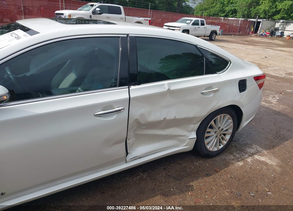 2015 TOYOTA AVALON HYBRID XLE TOURING VIN: 4T1BD1EBXFU044615