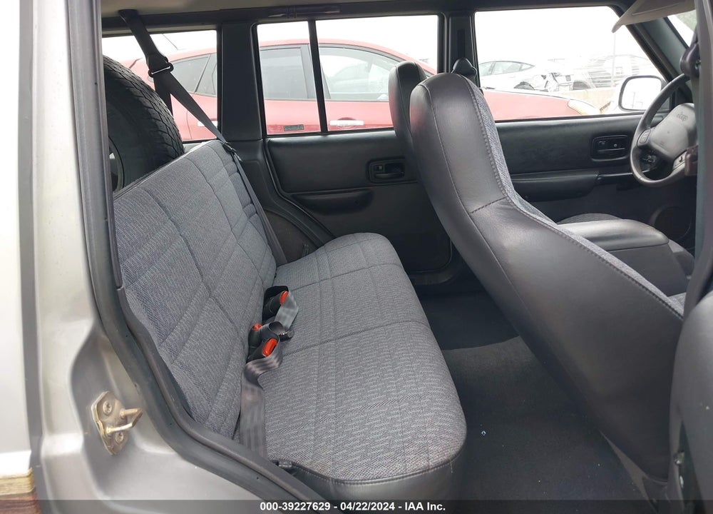2001 JEEP CHEROKEE SPORT VIN: 1J4FF48S31L579467