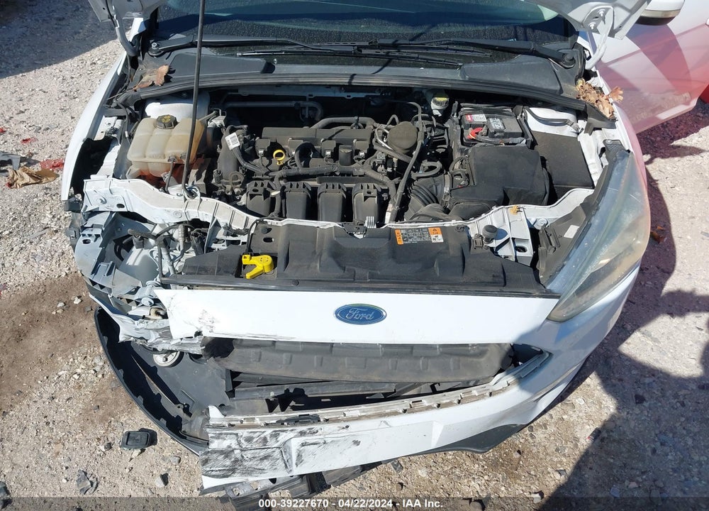 2016 FORD FOCUS SE VIN: 1FADP3K21GL253078