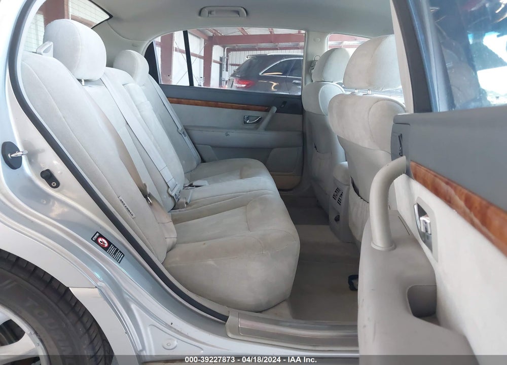 2004 KIA AMANTI VIN: KNALD124945021474