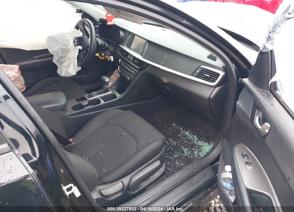2019 KIA OPTIMA LX VIN: 5XXGT4L39KG309518