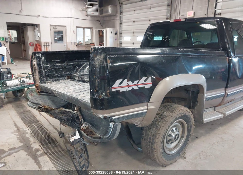 1998 CHEVROLET K2500 FLEETSIDE VIN: 1GCGK29J1WE179385