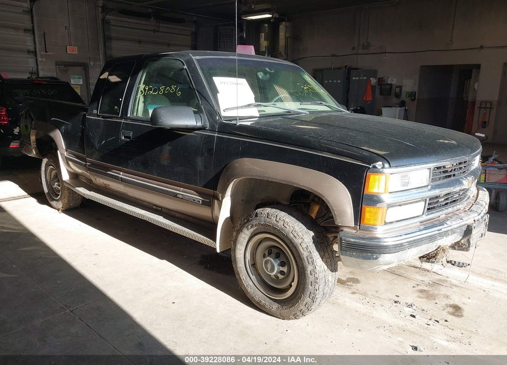 1998 CHEVROLET K2500 FLEETSIDE VIN: 1GCGK29J1WE179385