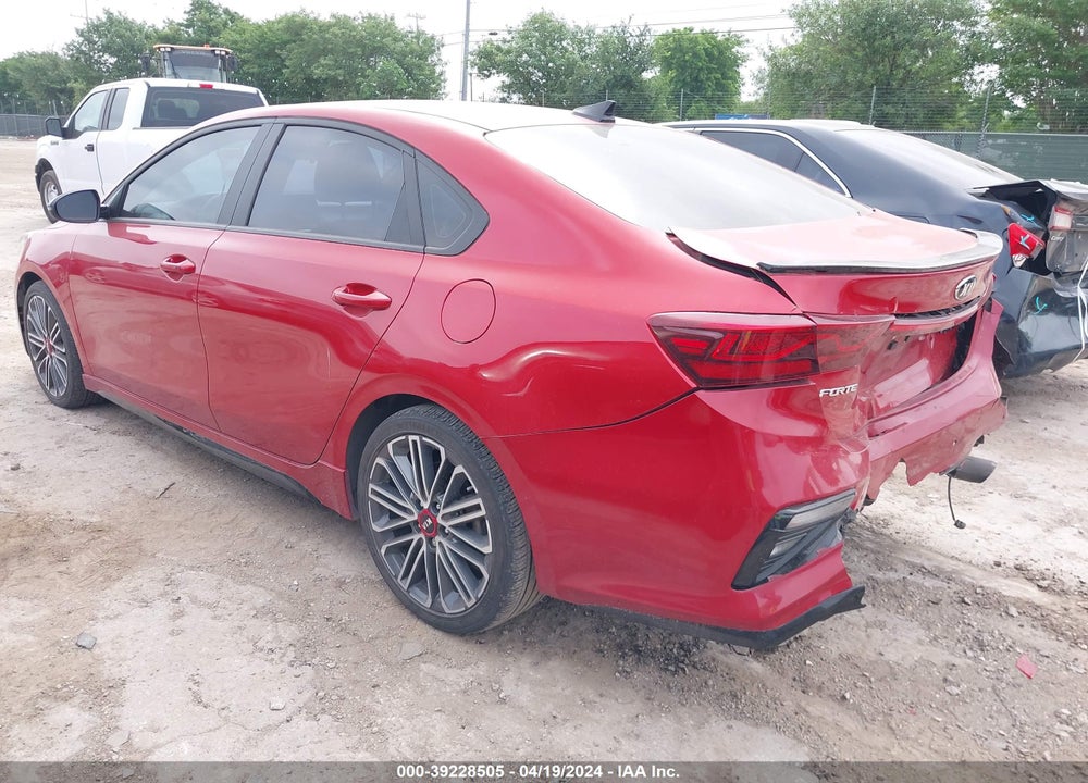 2021 KIA FORTE GT VIN: 3KPF44ACXME409585