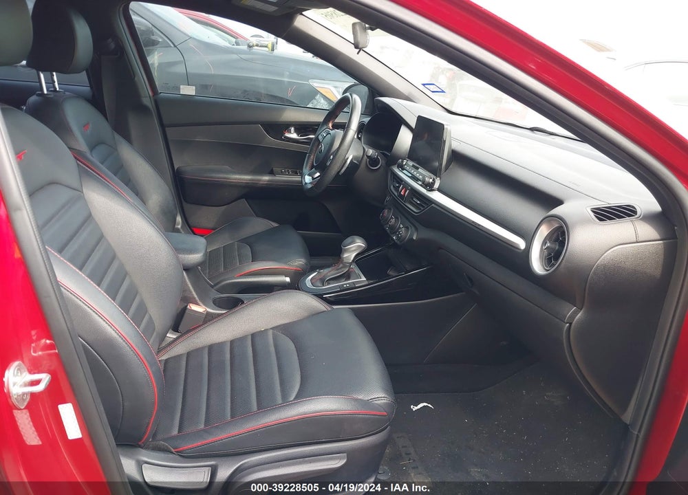 2021 KIA FORTE GT VIN: 3KPF44ACXME409585