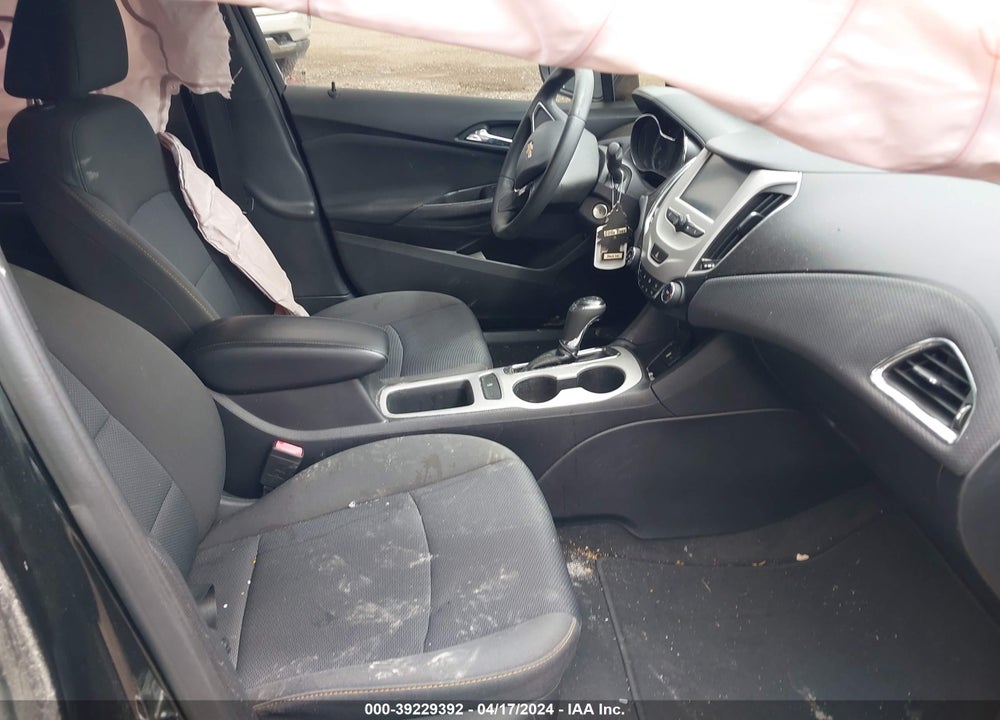 2018 CHEVROLET CRUZE VIN: 1G1BC5SM7J7124698