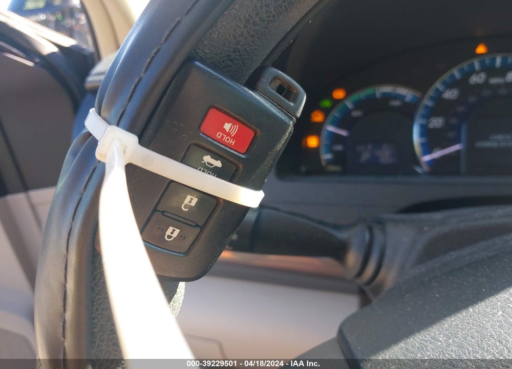 2012 TOYOTA CAMRY HYBRID LE VIN: 4T1BD1FK2CU028466
