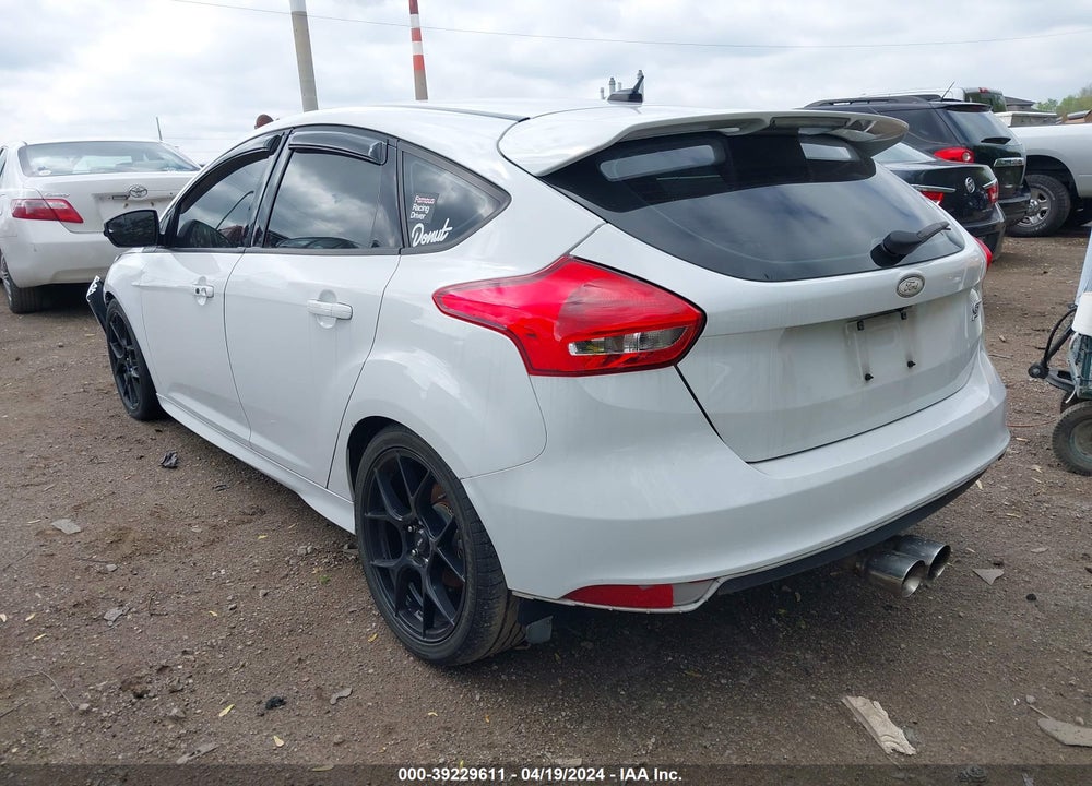 2018 FORD FOCUS ST VIN: 1FADP3L95JL232950