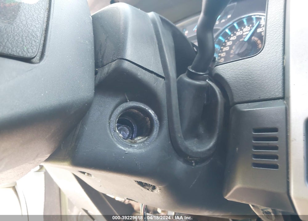 2012 FORD F-150 XLT VIN: 1FTFX1ET8CFB01240
