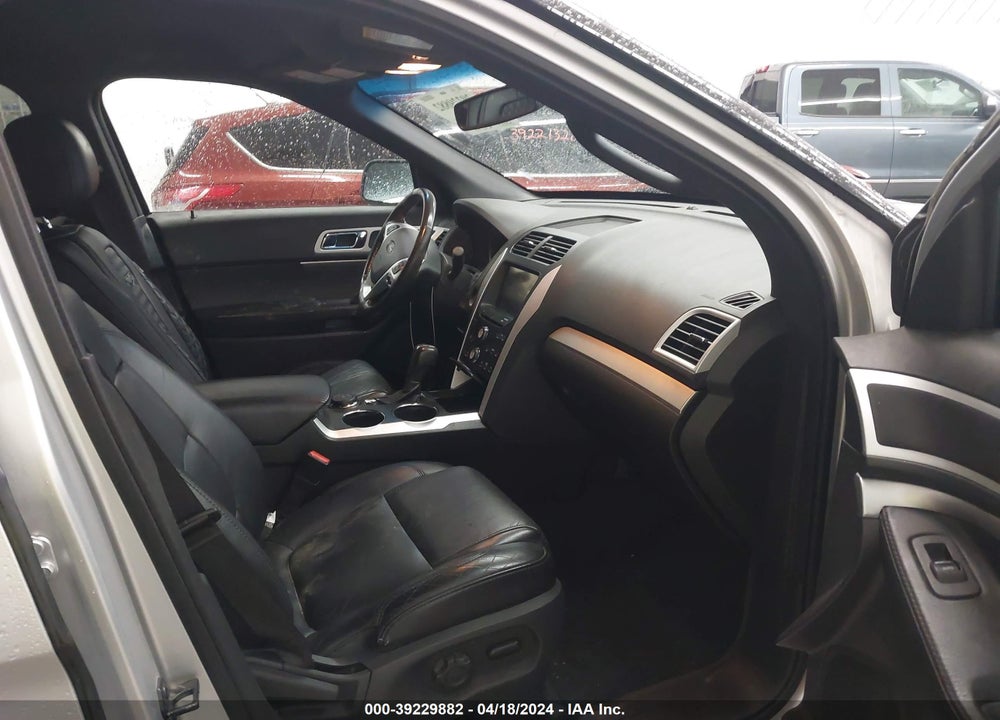 2011 FORD EXPLORER XLT VIN: 1FMHK8D86BGA01929