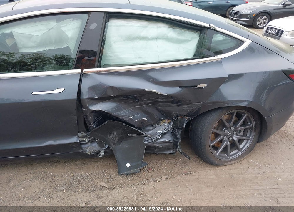 2018 TESLA MODEL 3 LONG RANGE/PERFORMANCE VIN: 5YJ3E1EB7JF066143