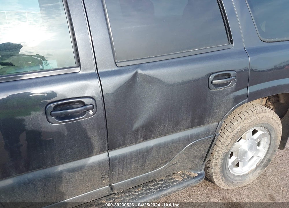 2004 GMC YUKON DENALI VIN: 1GKEK63U04J228120
