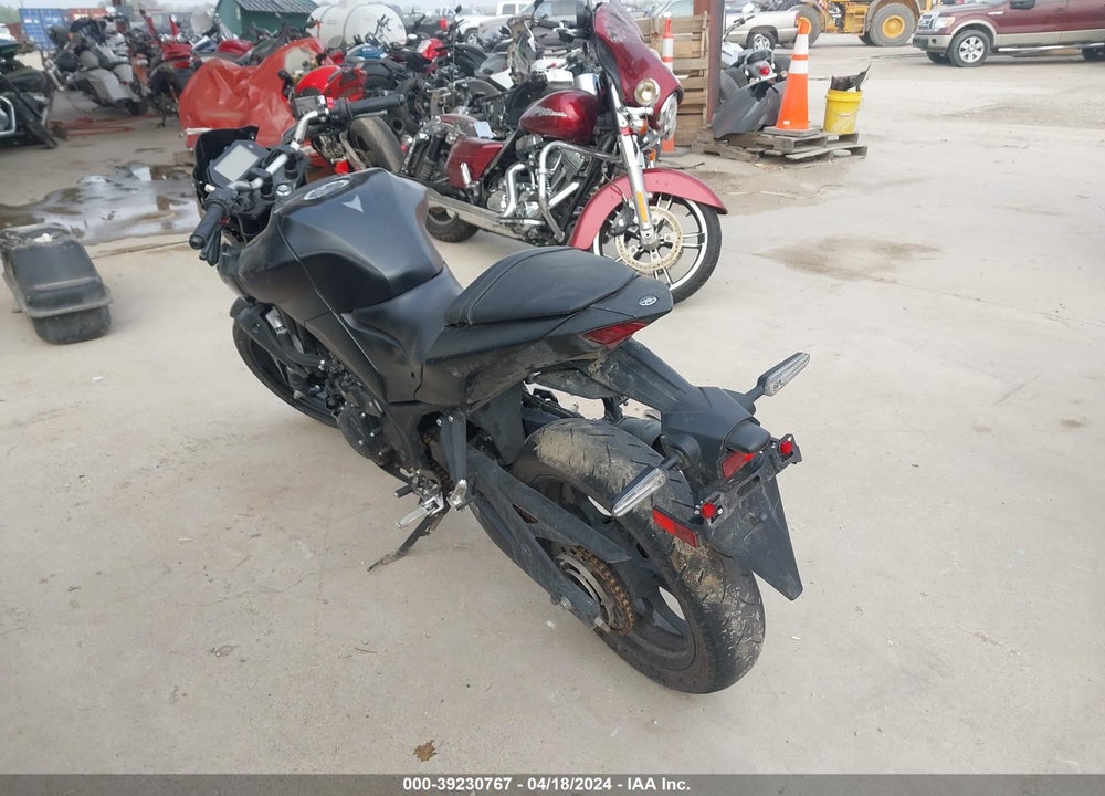 2022 YAMAHA MT-03 VIN: MH3RH20YXNK007682