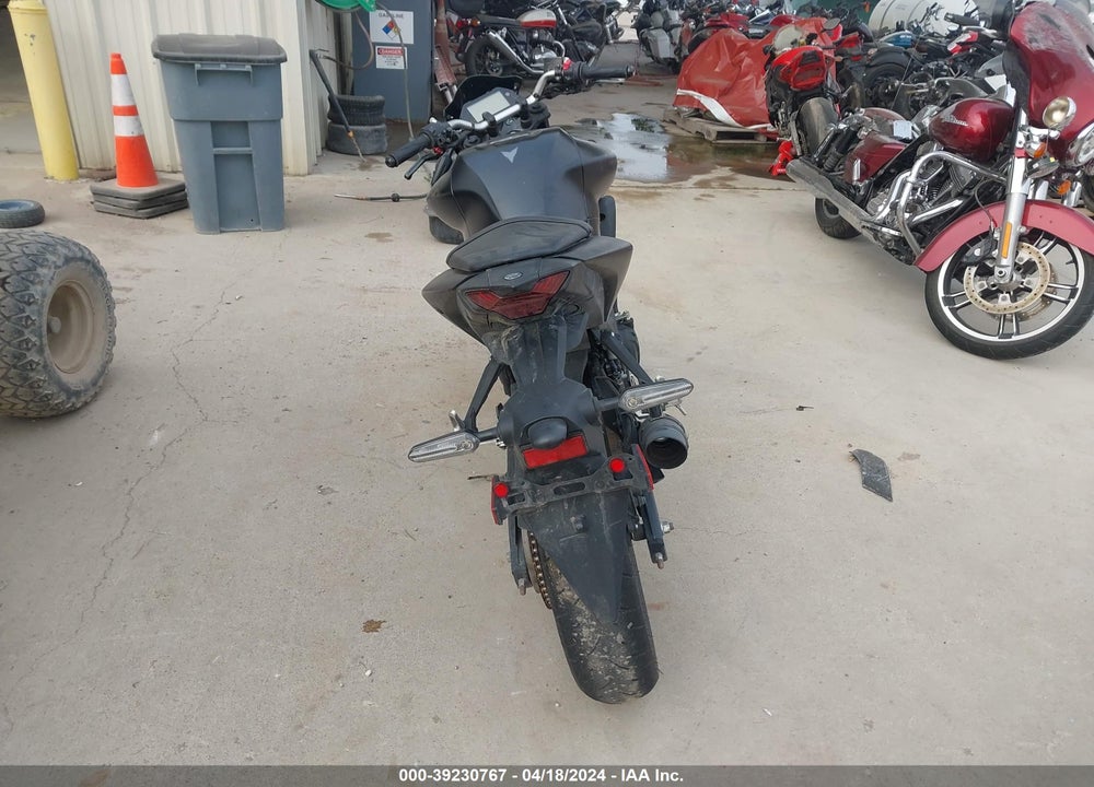 2022 YAMAHA MT-03 VIN: MH3RH20YXNK007682