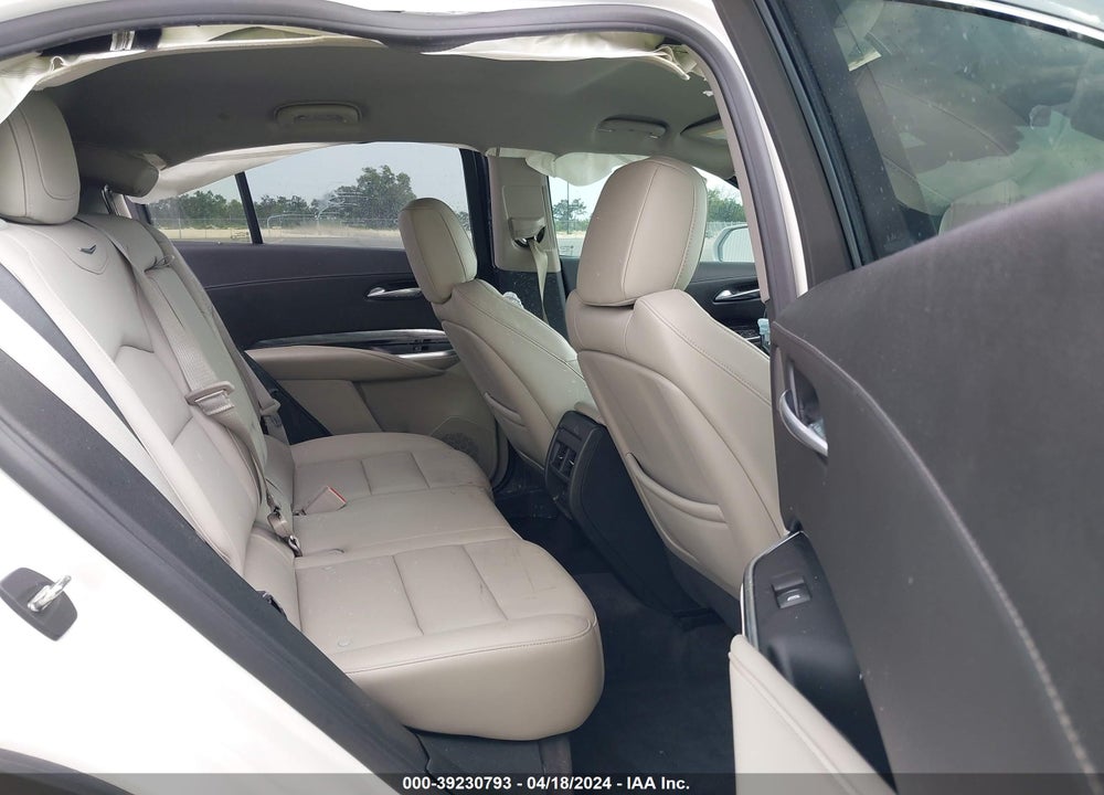 2020 CADILLAC XT4 VIN: 1GYAZAR44LF039188