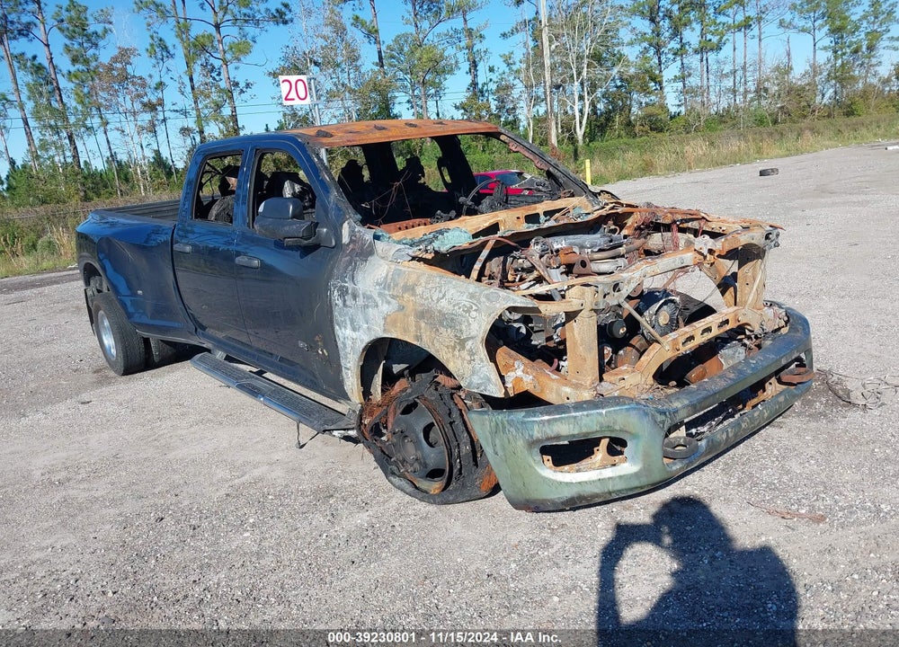 2022 RAM 3500 TRADESMAN  4X4 8' BOX VIN: 3C63RRGL2NG195455
