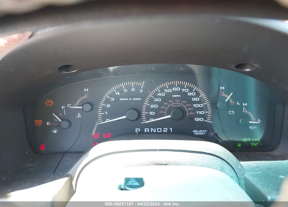2003 FORD EXPEDITION XLT VIN: 1FMRU15WX3LA05817