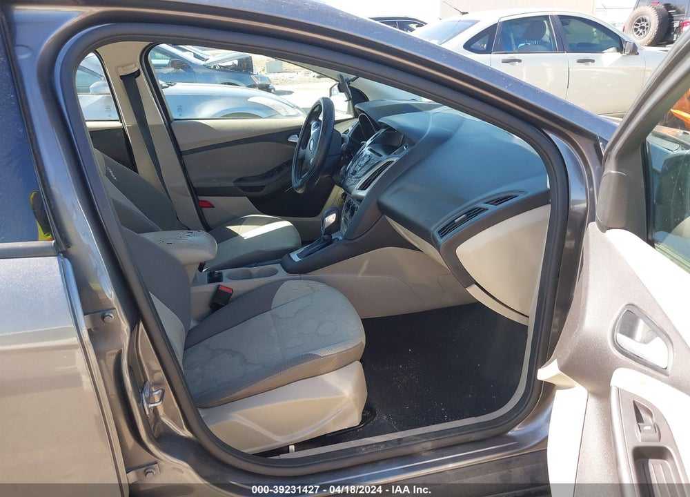 2014 FORD FOCUS SE VIN: 1FADP3F28EL432208