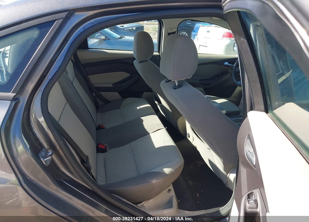 2014 FORD FOCUS SE VIN: 1FADP3F28EL432208