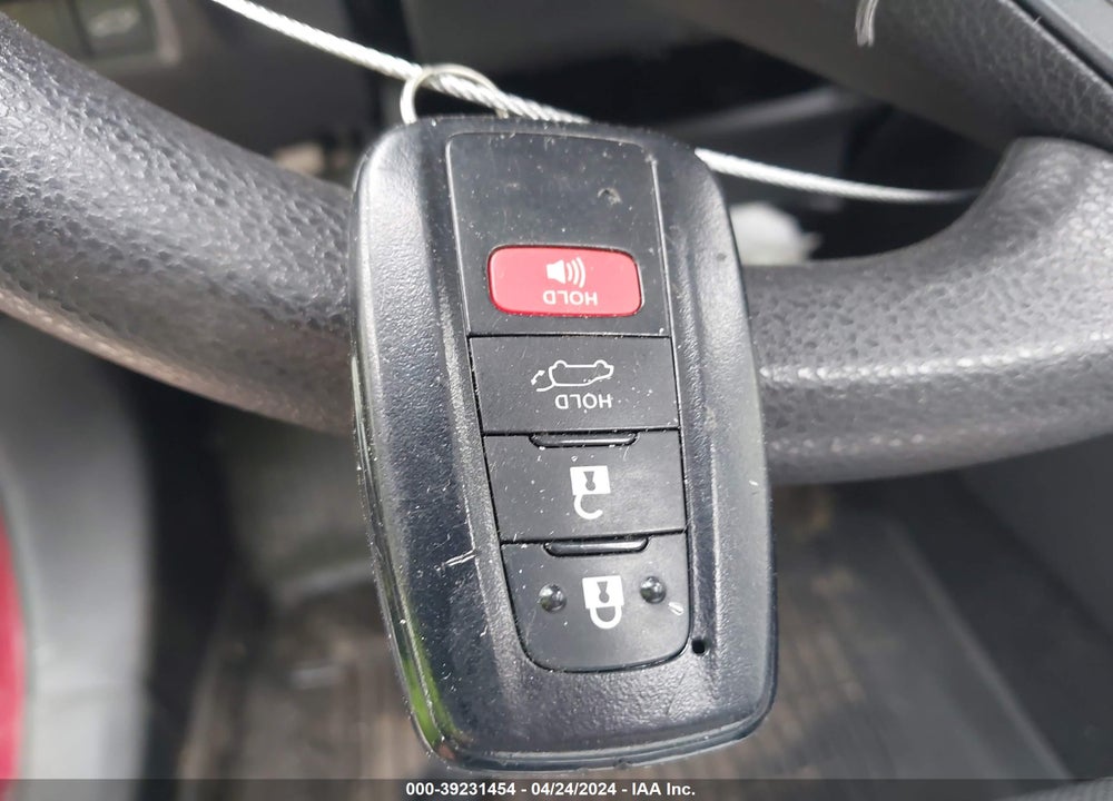 2022 TOYOTA RAV4 XLE VIN: 2T3W1RFV9NW218830