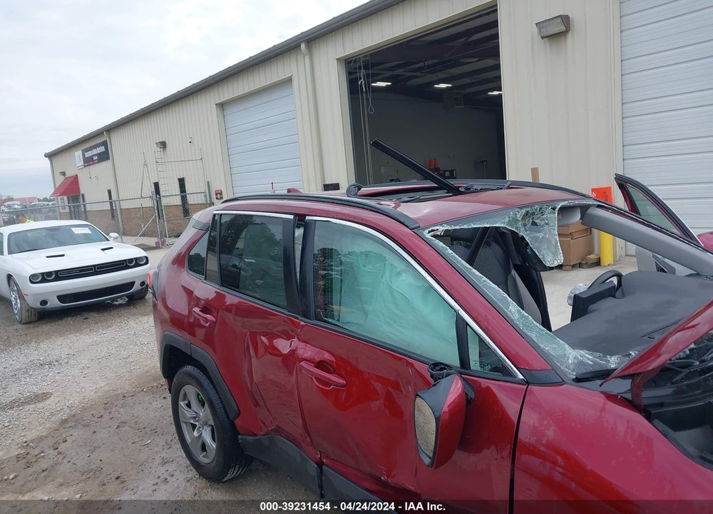 2022 TOYOTA RAV4 XLE VIN: 2T3W1RFV9NW218830
