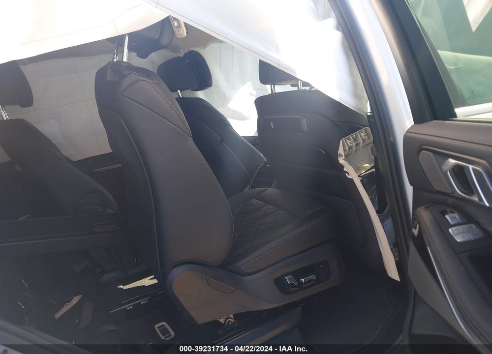 2024 BMW X7 XDRIVE40I VIN: 5UX23EM05R9S07742