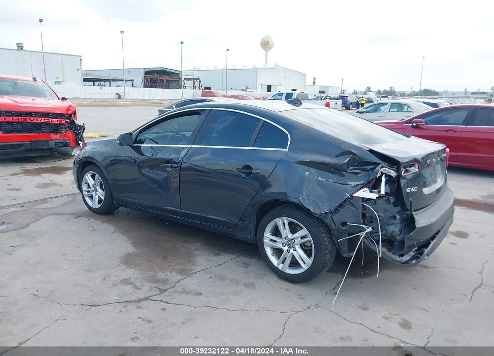 2015 VOLVO S60 VIN: YV140MFB7F2315354