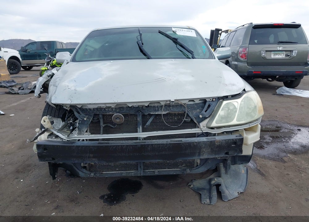 2001 TOYOTA AVALON XL VIN: 4T1BF28B01U159938