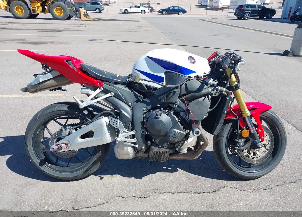 2013 HONDA CBR600 RR VIN: JH2PC4044DK600554