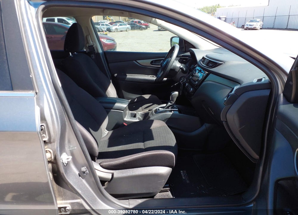 2018 NISSAN ROGUE SPORT S VIN: JN1BJ1CP8JW188563