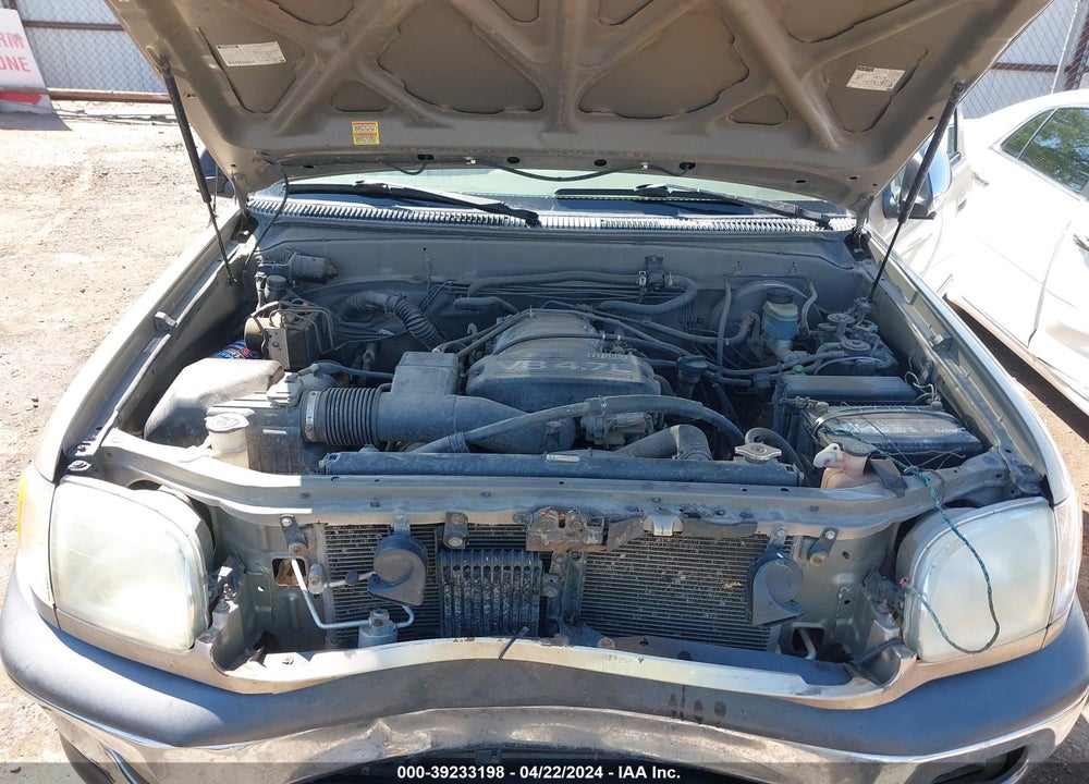 2002 TOYOTA TUNDRA SR5 V8 VIN: 5TBBT44182S284612