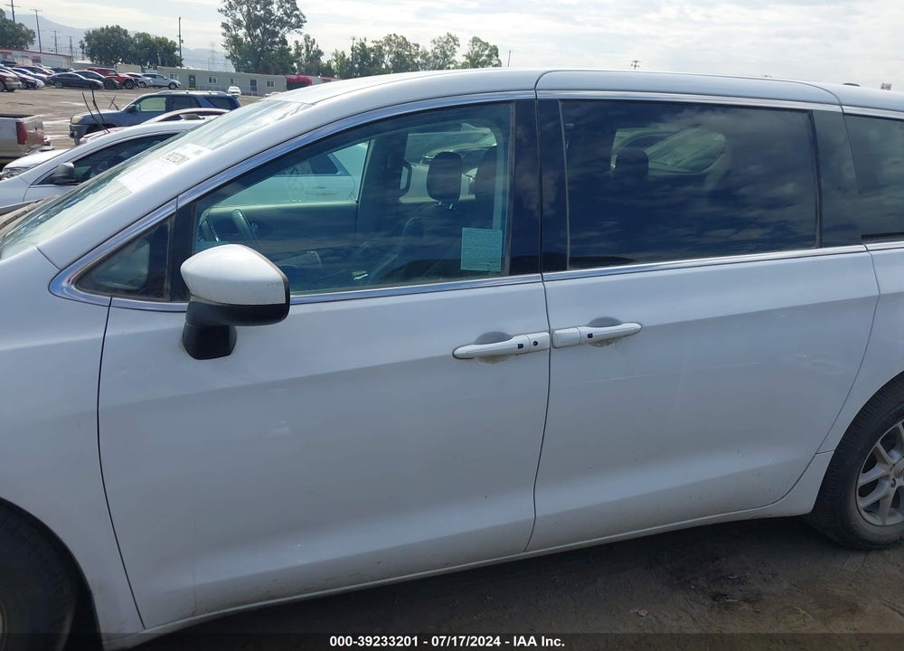 2022 CHRYSLER VOYAGER LX VIN: 2C4RC1CG6NR160135