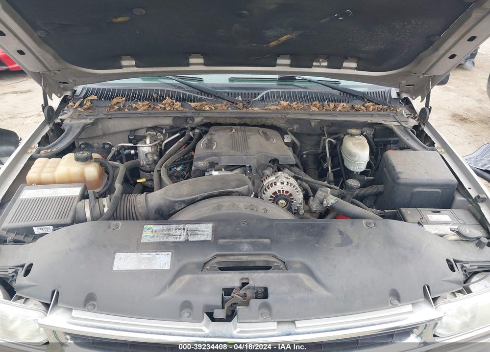 2004 CHEVROLET SUBURBAN 2500 LT VIN: 3GNGK26G74G171605