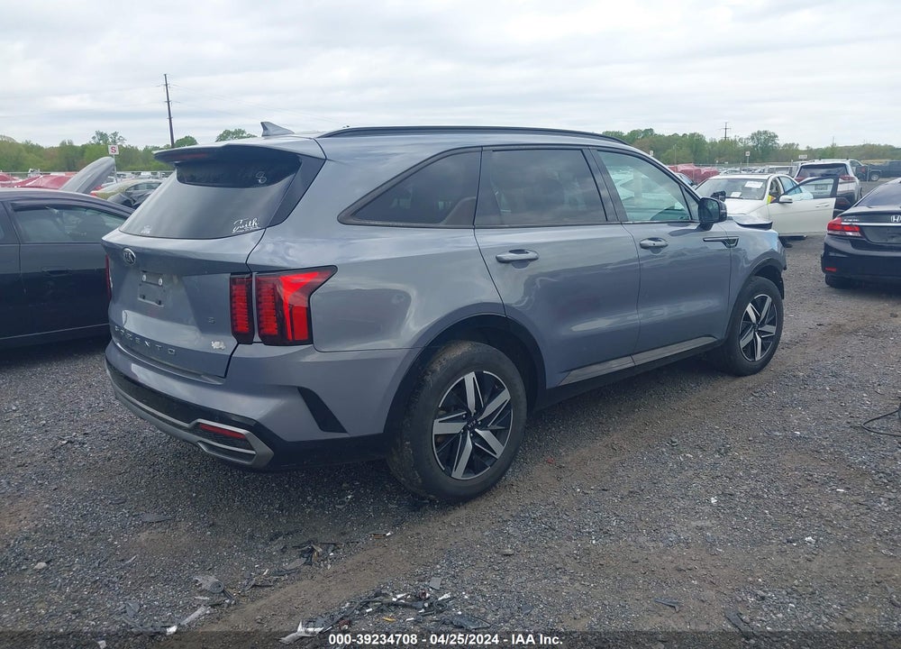 2021 KIA SORENTO S VIN: 5XYRL4LC1MG020026