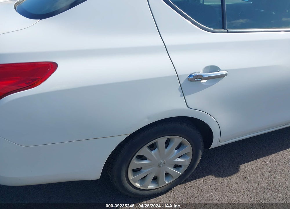 2014 NISSAN VERSA 1.6 SV VIN: 3N1CN7AP3EL835333